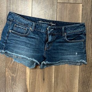 American eagle cutoff shorts size 14